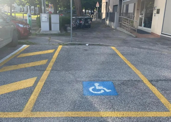 Le Peonie Vicino Al Mare Равенна